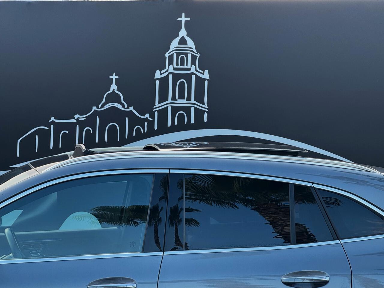 Mercedes-Benz GLA 200 d Premium Plus AMG TETTO