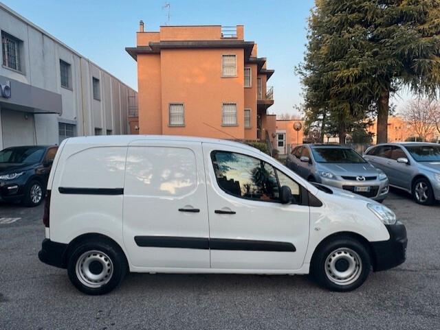Citroen Berlingo BlueHDi 100 Van 3 posti Club L1