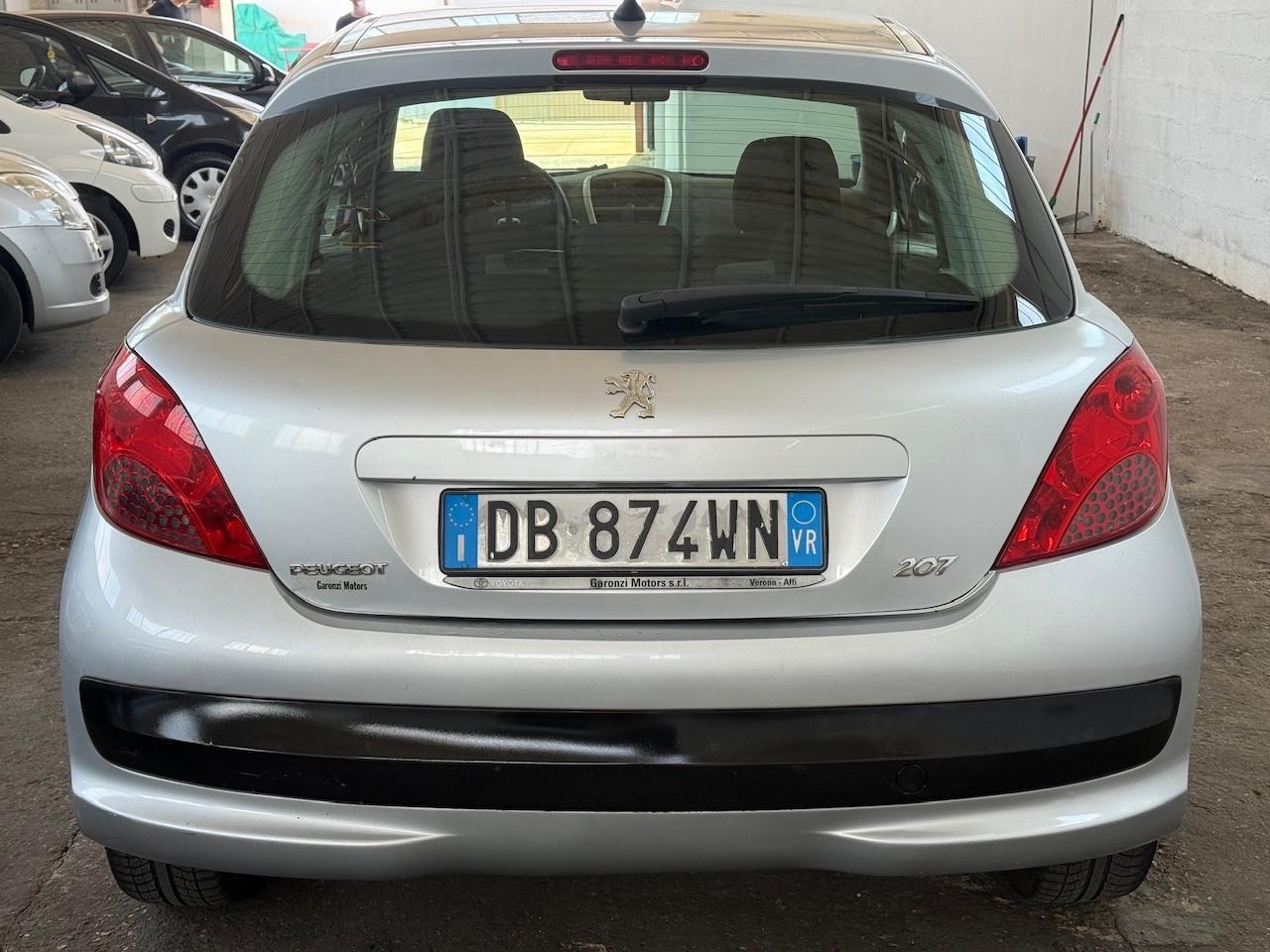 Peugeot 207 1.4 88CV 3p. XS