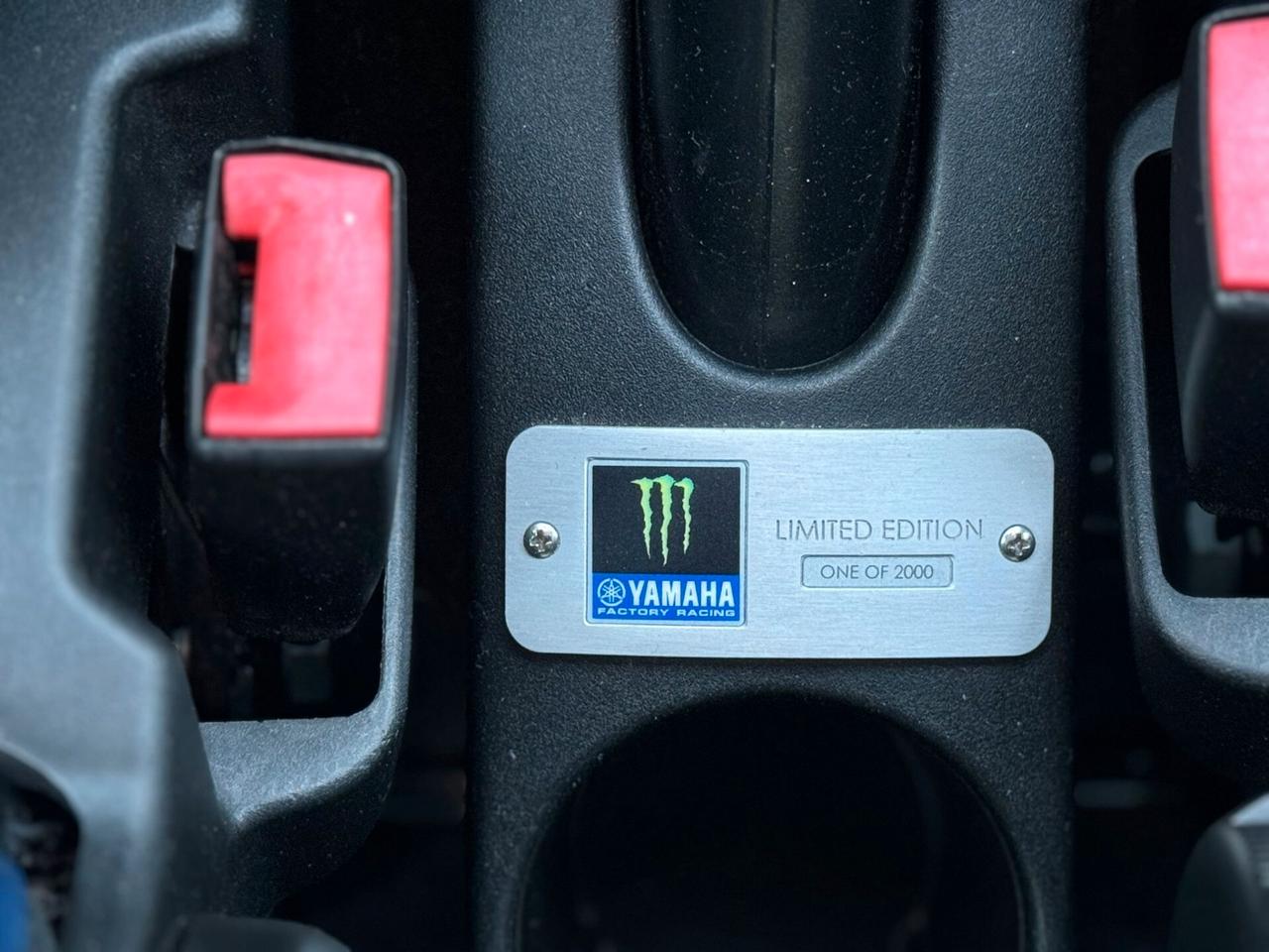 Abarth 595 1.4 Turbo T-Jet 165 CV Monster Energy Yamaha