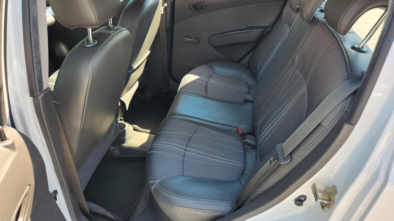 Chevrolet Spark 1.0 LT