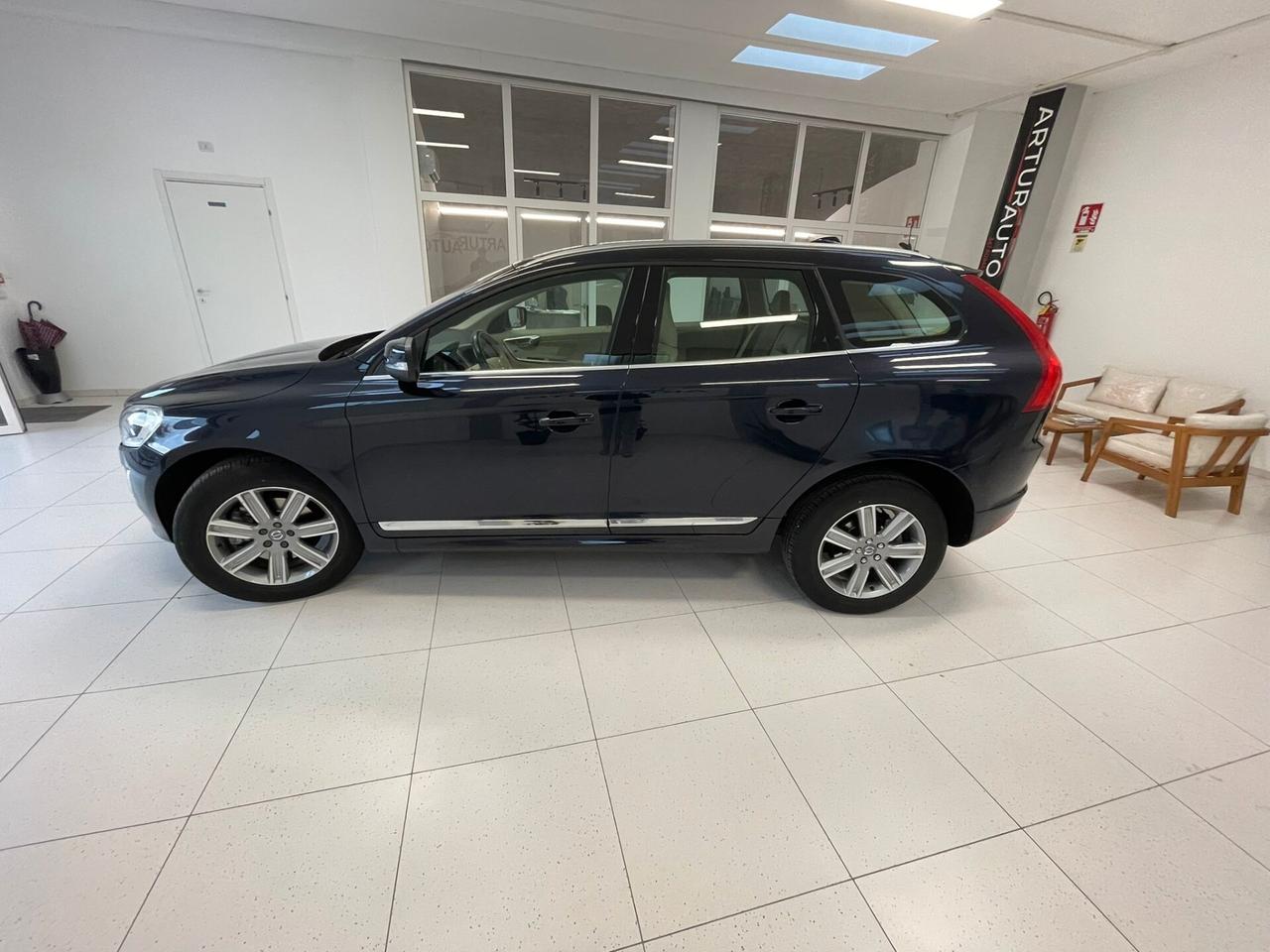 Volvo XC 60 XC60 D4 Geartronic Summum N1