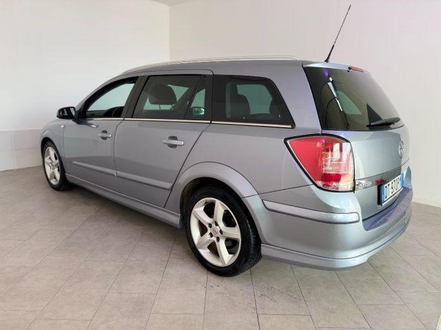 OPEL Astra 1.6 16V VVT Station Wagon Easytronic Cosmo