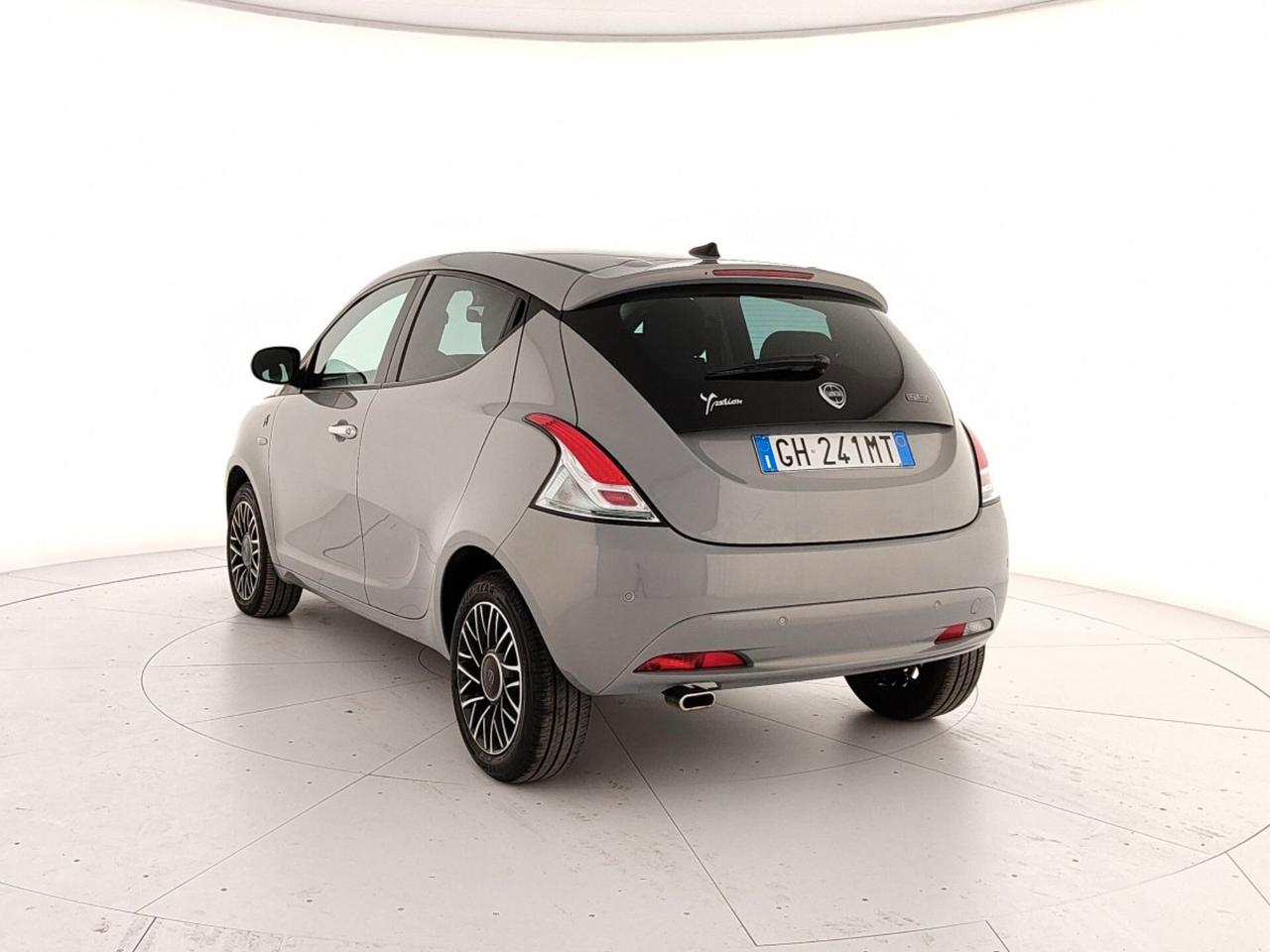 Lancia Ypsilon 1.0 FireFly 5 porte S&S Hybrid Ecochic A. Ferretti