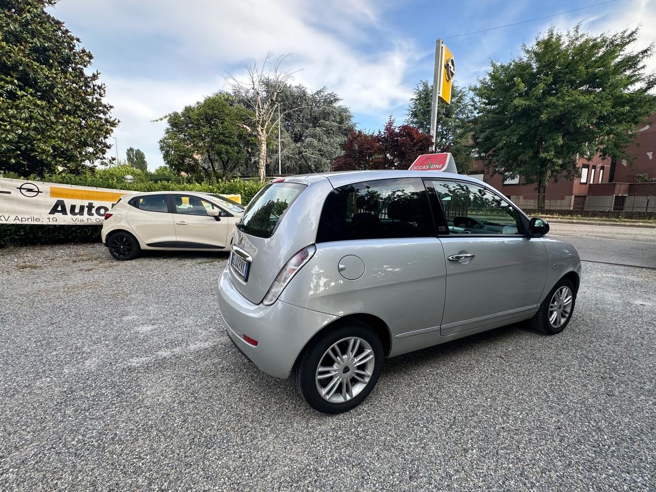 Lancia Ypsilon 1.2 69 CV Unyca
