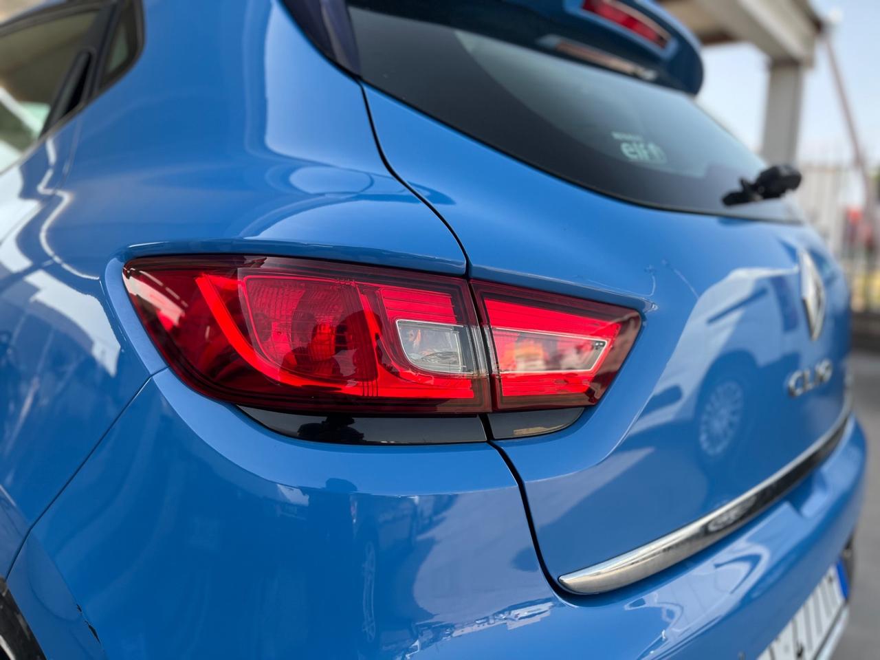 Renault Clio dCi 8V 90 CV Start&Stop 5 porte Energy Duel