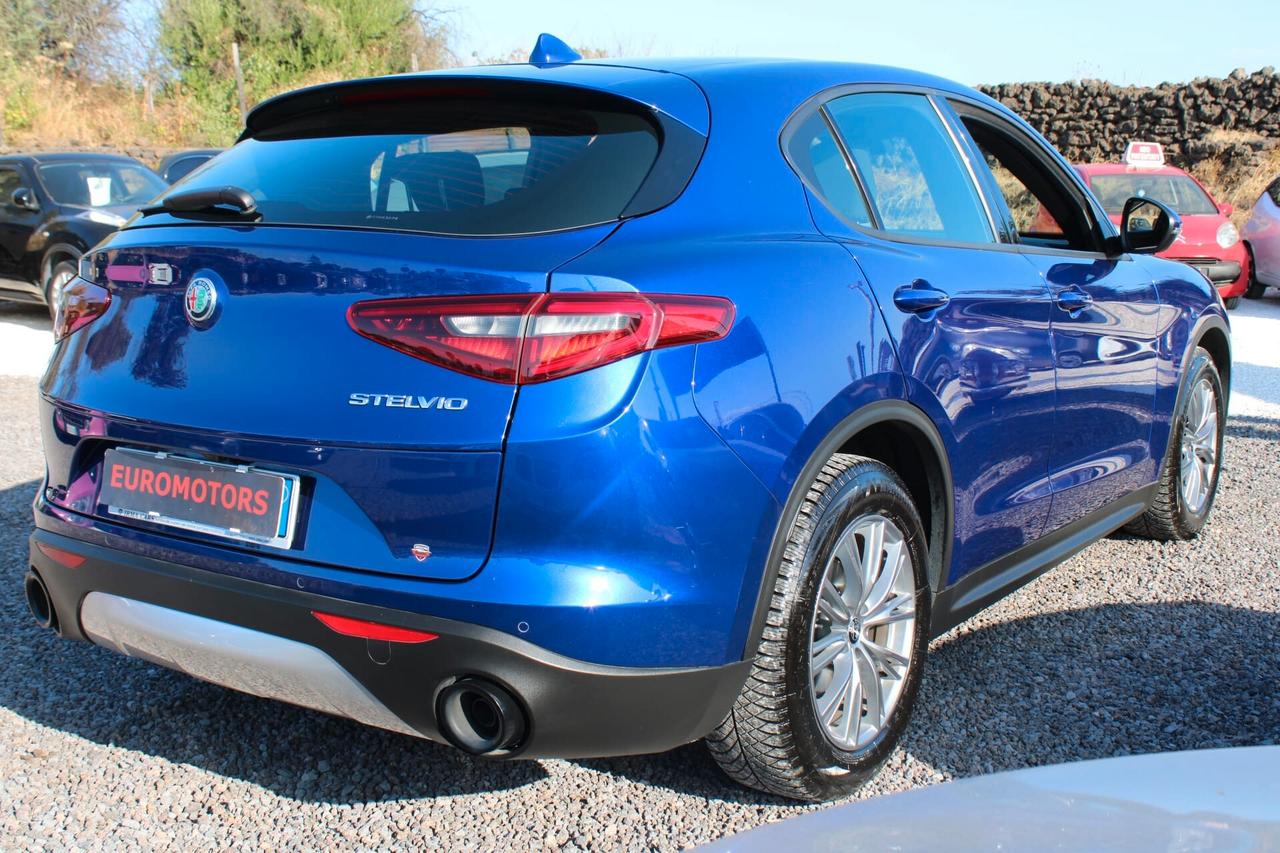 Alfa Romeo Stelvio Tua A SOLI 455€ al mese Anticipo Zero