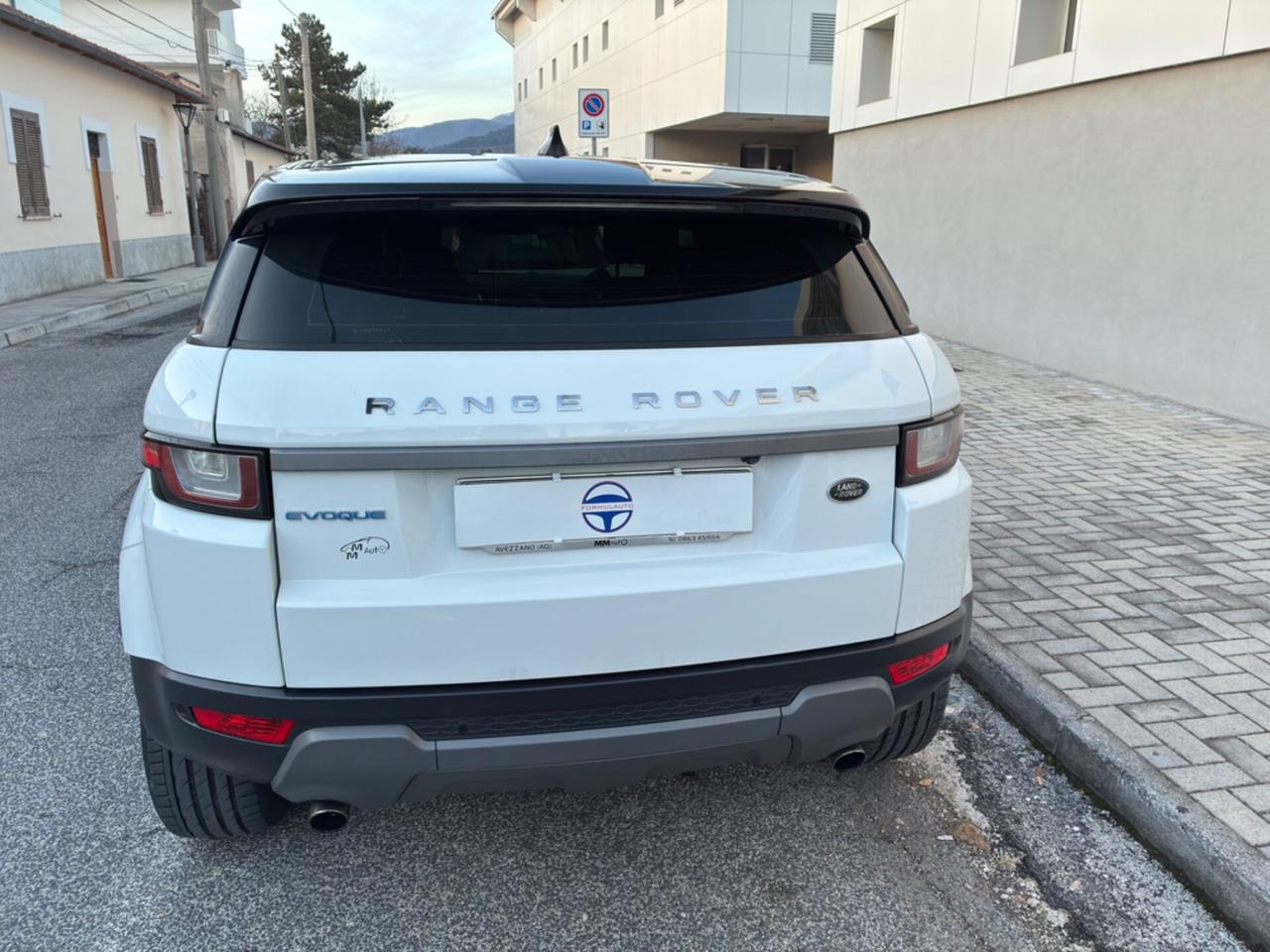 Land Rover Range Evoque 2.0 eD4 5p. SE