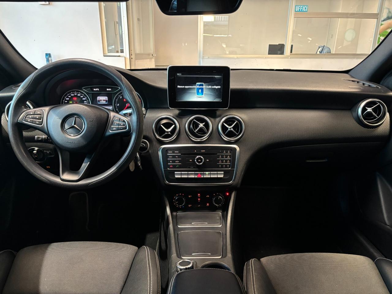 Mercedes-Benz A 160 Premium auto *PER NEOPATENTATI*
