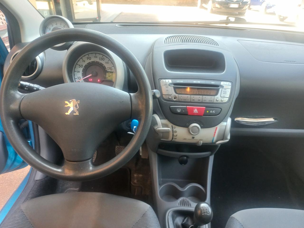 Peugeot 107 1.0 68CV 5p. Plaisir