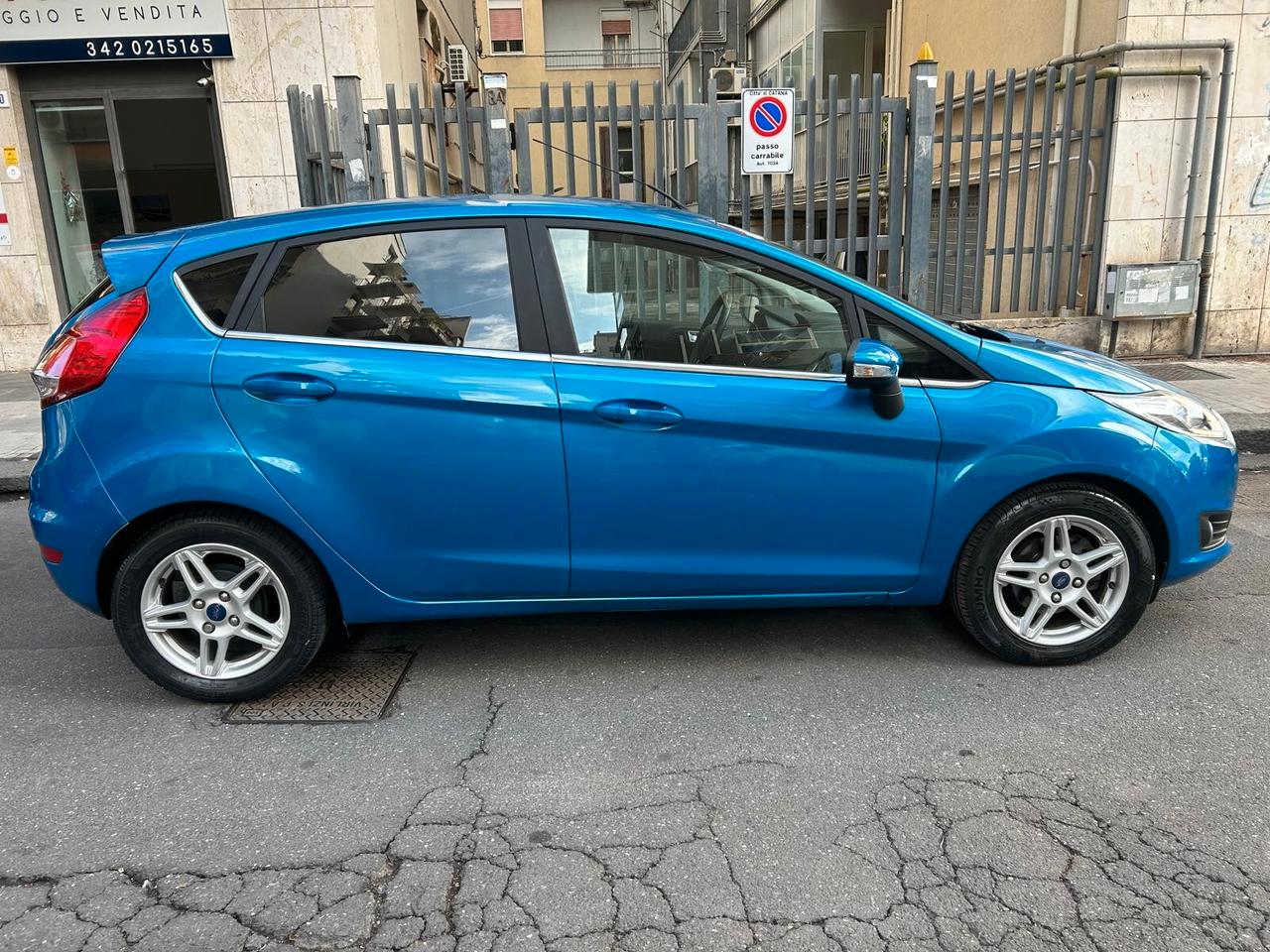 Ford Fiesta 1.5 TDCi 75 CV – IDEALE PER NEOPATENTATI 74.152 KM GARANZIA 12 MESI!