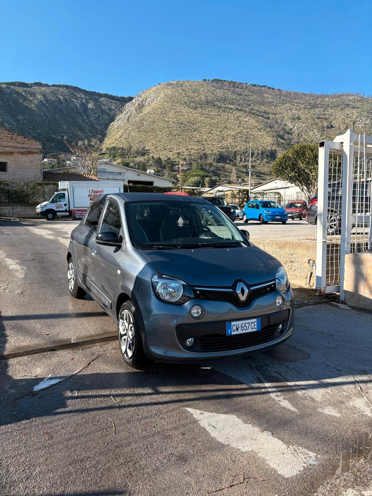 Renault Twingo anno 2019 km 55.000 per info 3279411053