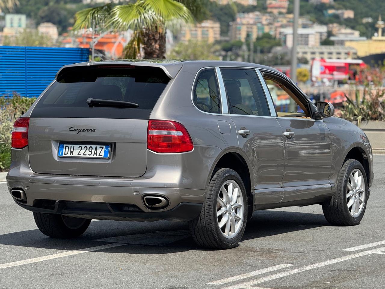 PORSCHE CAYENNE 3.6 BENZINA 290CV PERMUTABILE