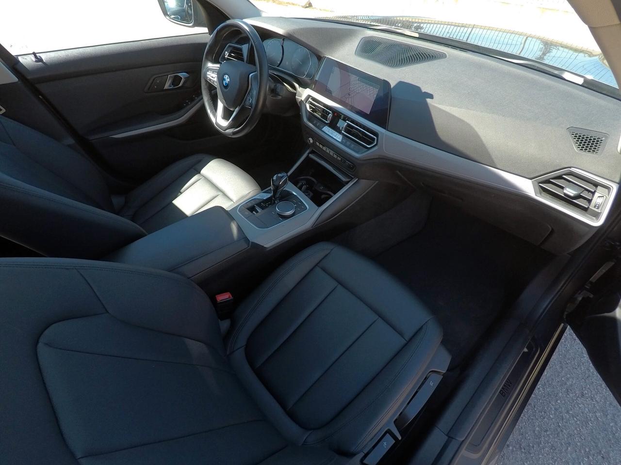 Bmw 318d 48V Touring Business Advantage