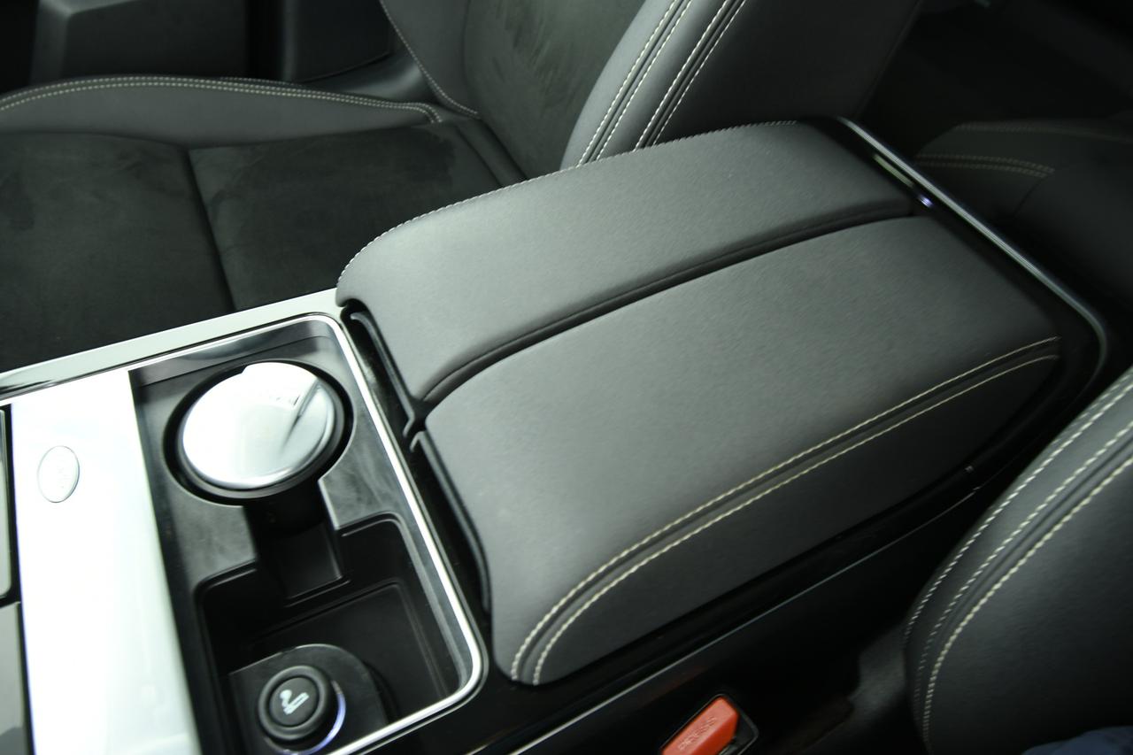 LAND ROVER Range Rover Velar 2.0 td4 180cv auto CAMERA+C20"+APP CONNECT