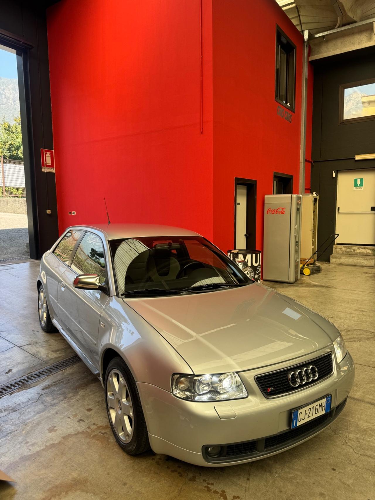 Audi A3 1.8 turbo 20V cat 3p. Attraction