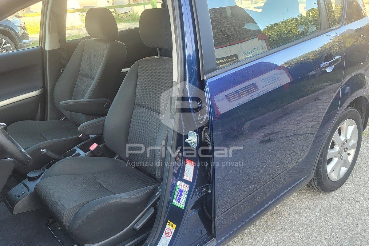 TOYOTA Corolla Verso 2.0 16V D-4D Sol