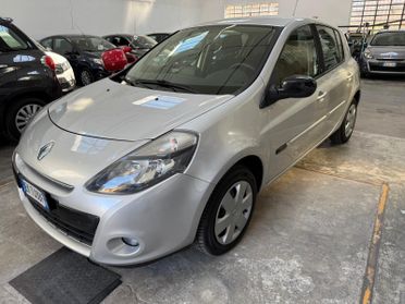 Renault Clio 1.2 16V 5 porte neopatentati