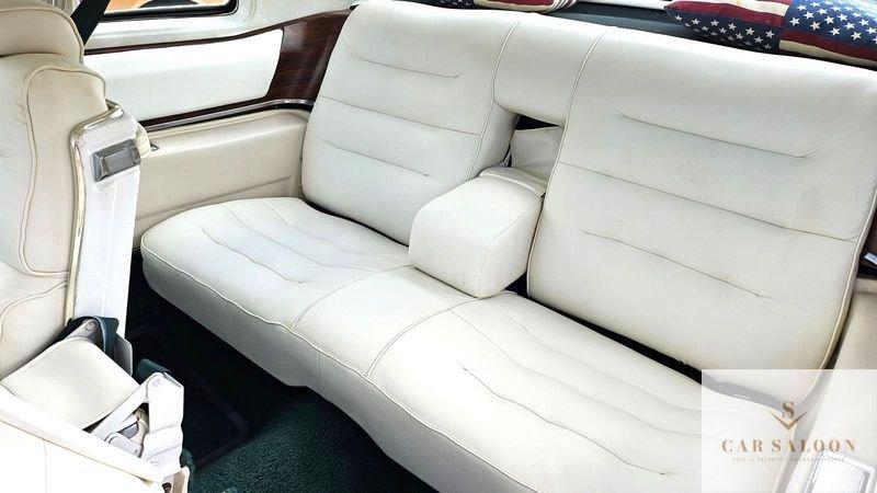 Cadillac De Ville