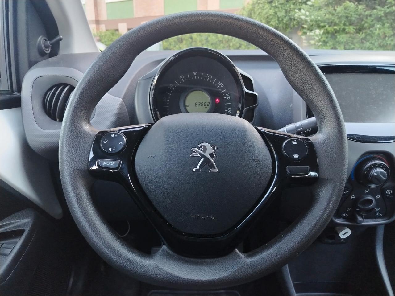 Peugeot 108 VTi 72 S&S 5 porte Allure TOP!