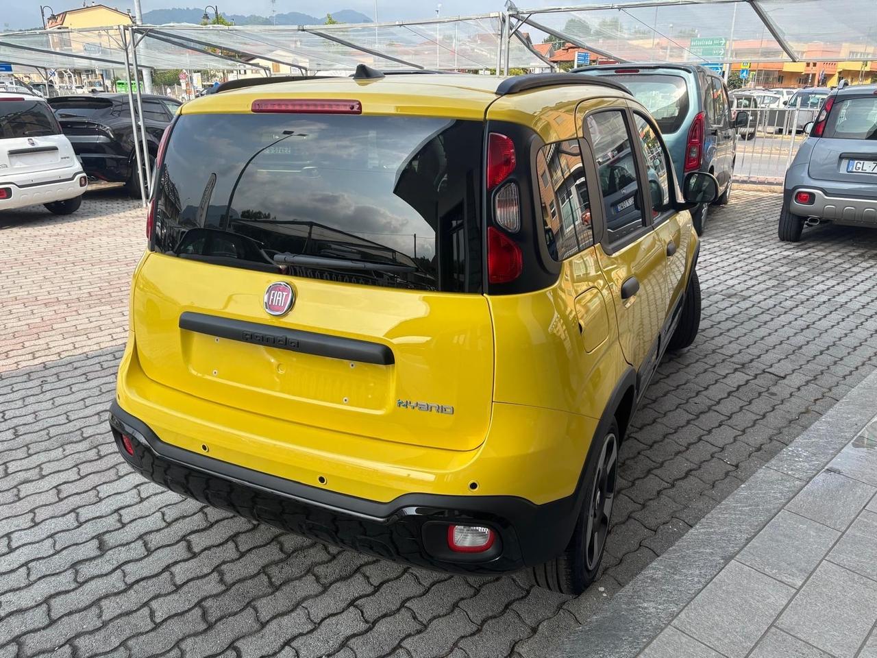 Fiat Panda Pandina 1.0 FireFly 65 CV Hybrid Cross