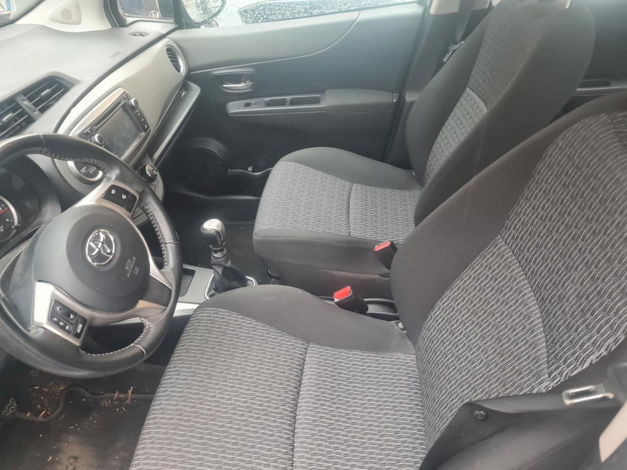 Toyota Yaris 1.3 benzina 5 porte Lounge