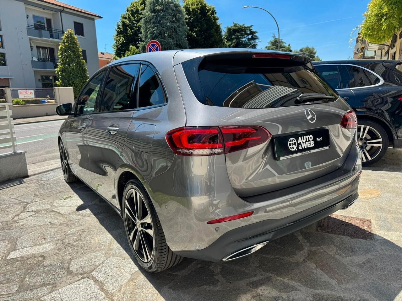 MERCEDES B 180 D AUTOMATIC SPORT NEOP NIGHT PACK