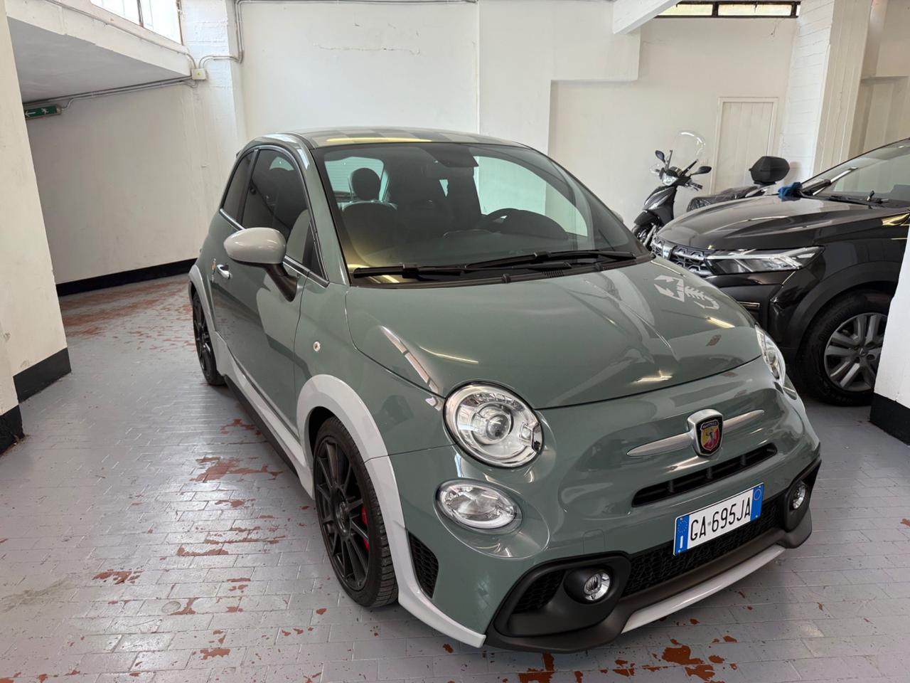 Abarth 695 1.4 Turbo T-Jet 180 CV 70°