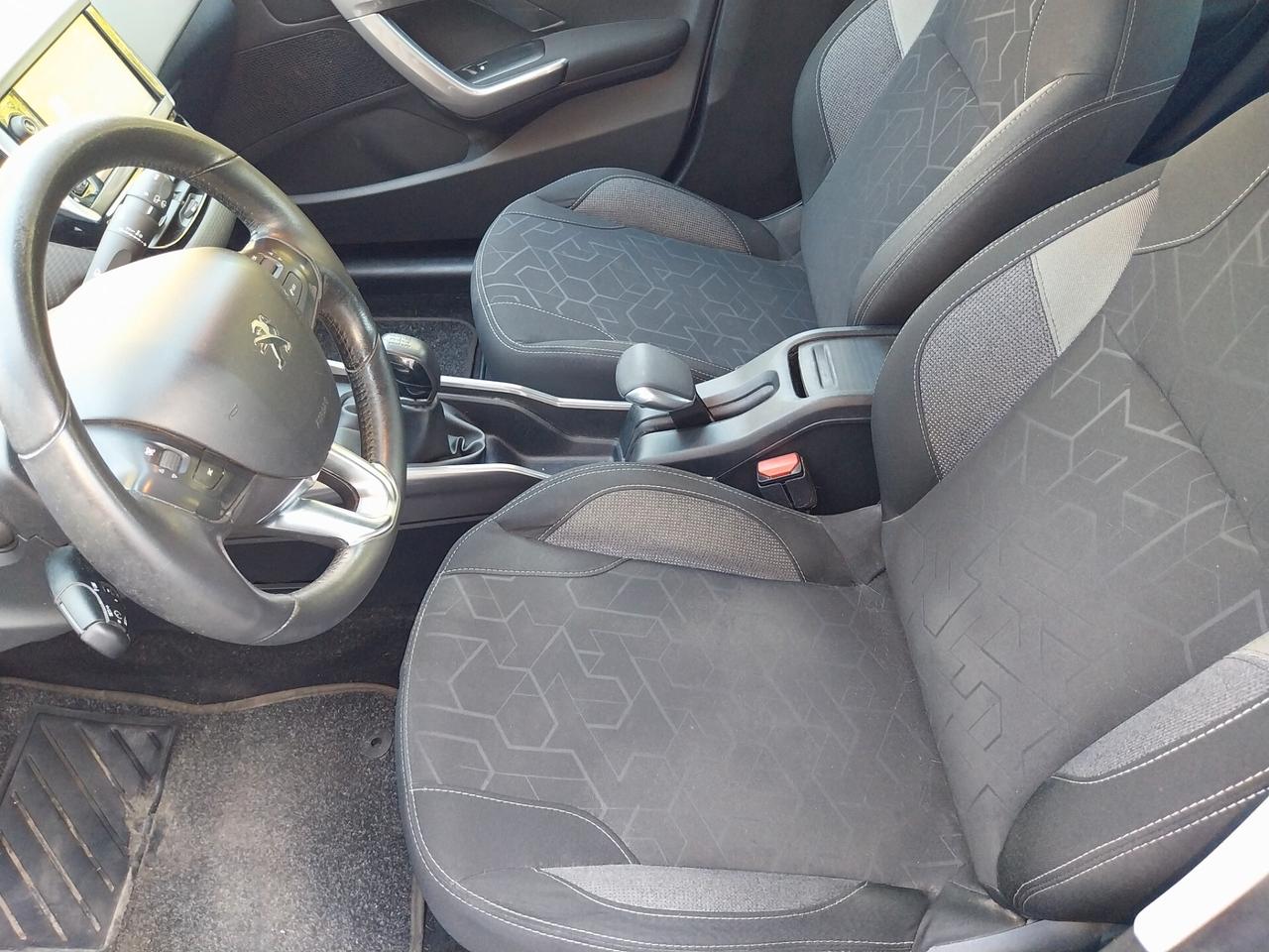 Peugeot 2008 PureTech 82 Allure
