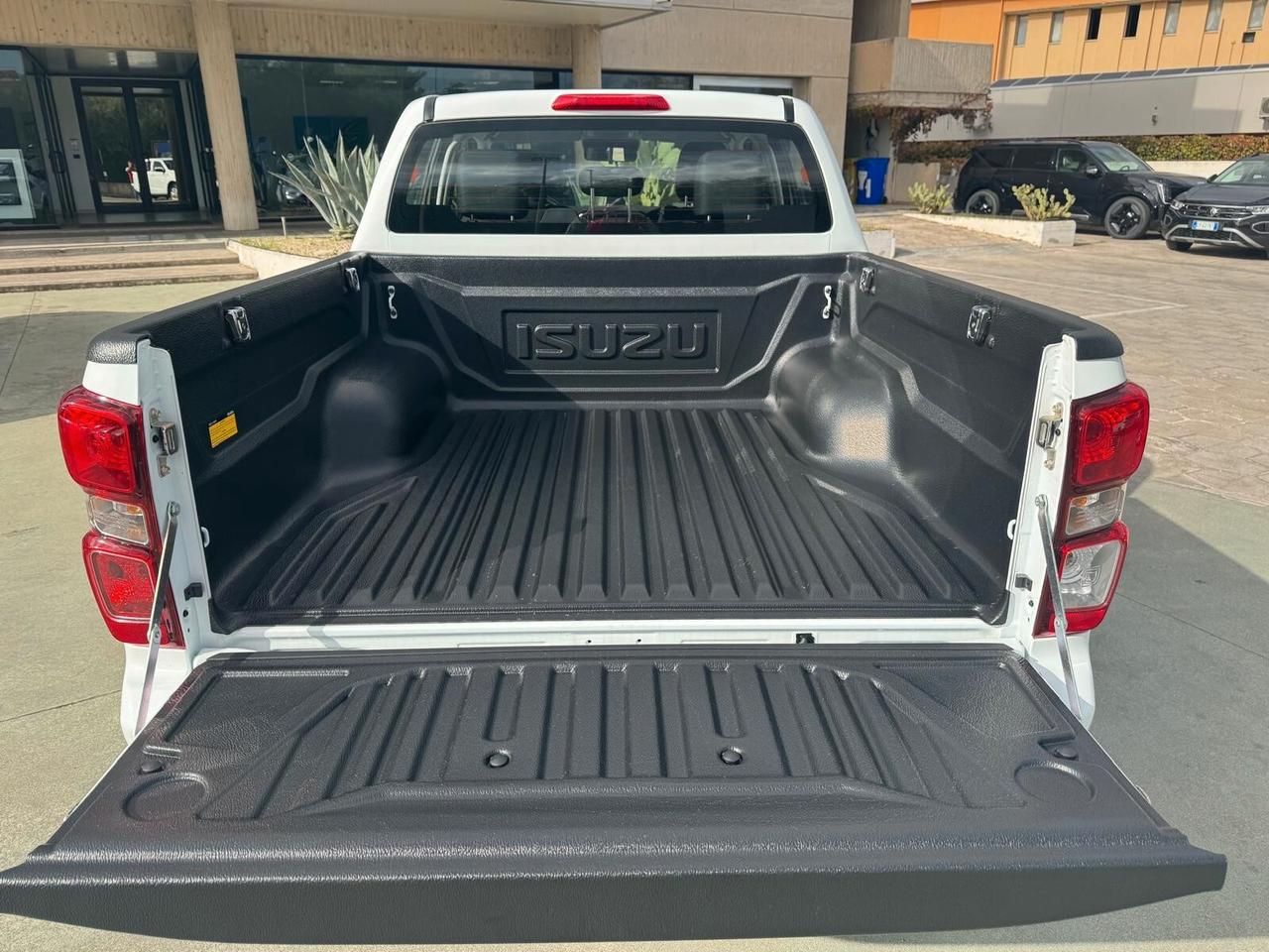 Isuzu D-Max N60 1.9 aut. Crew BB+ KM O