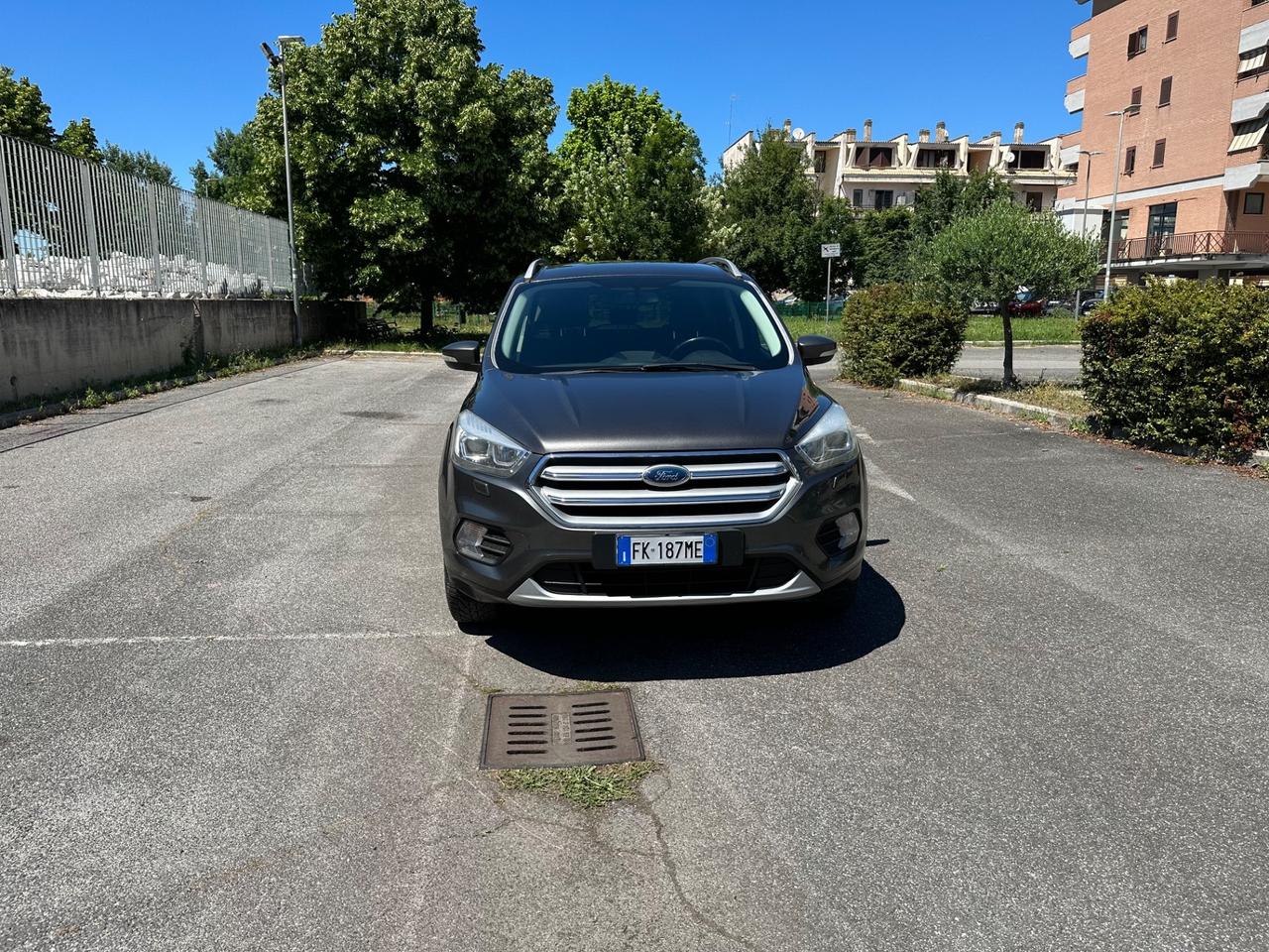 Ford Kuga 1.5 TDCI 120 CV S&S 2WD Powershift Titanium