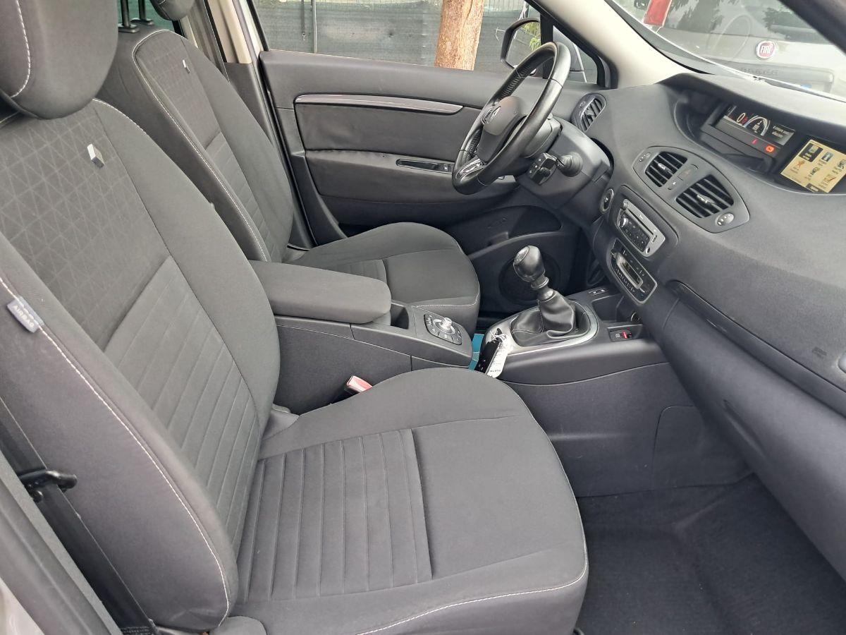 RENAULT - Scénic - 1.5 dCi 110 CV Limited - 7 Posti!