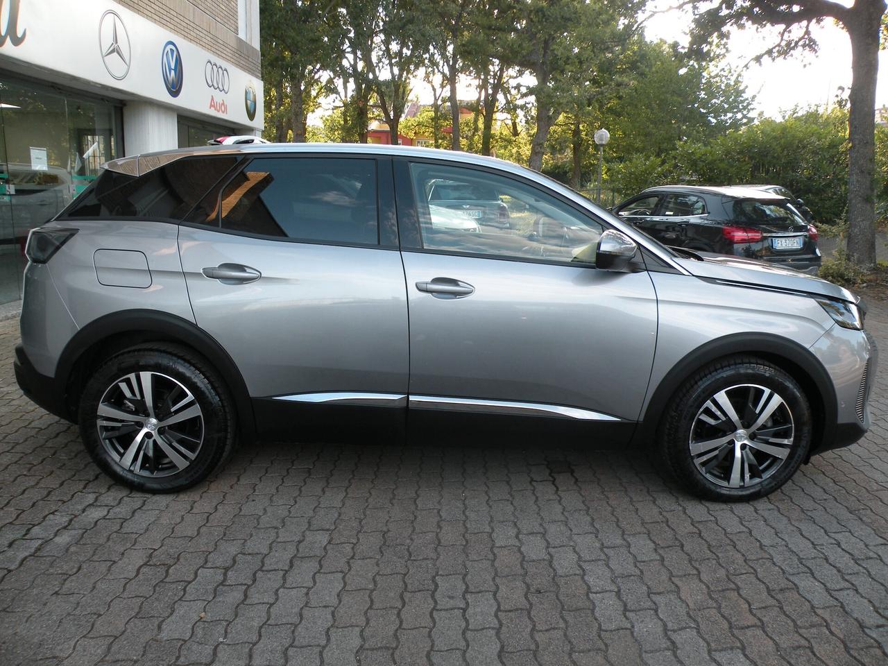 PEUGEOT 3008 1.5 BlueHDi 130CV EAT8 ALLURE 2021