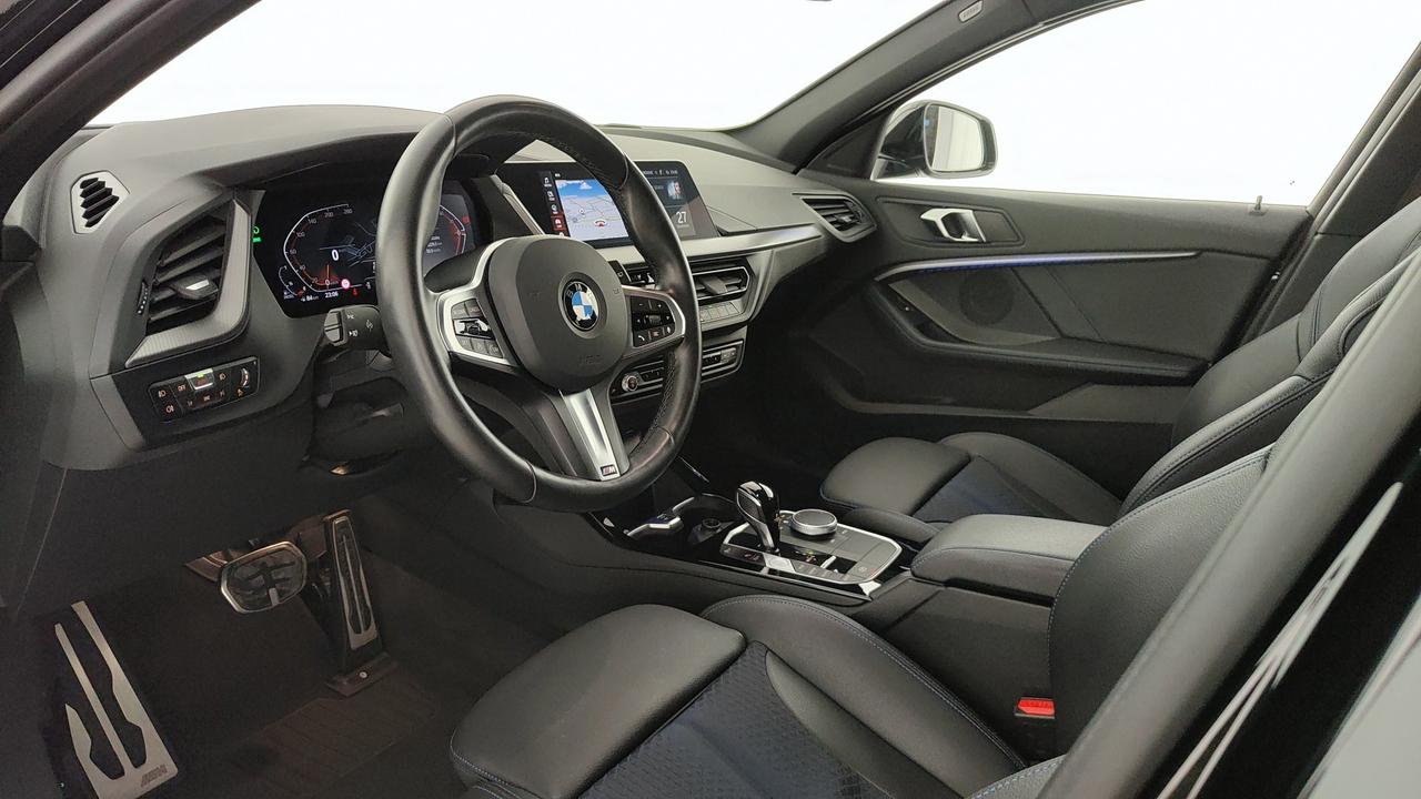 BMW Serie 1 F40 - 118d Msport auto