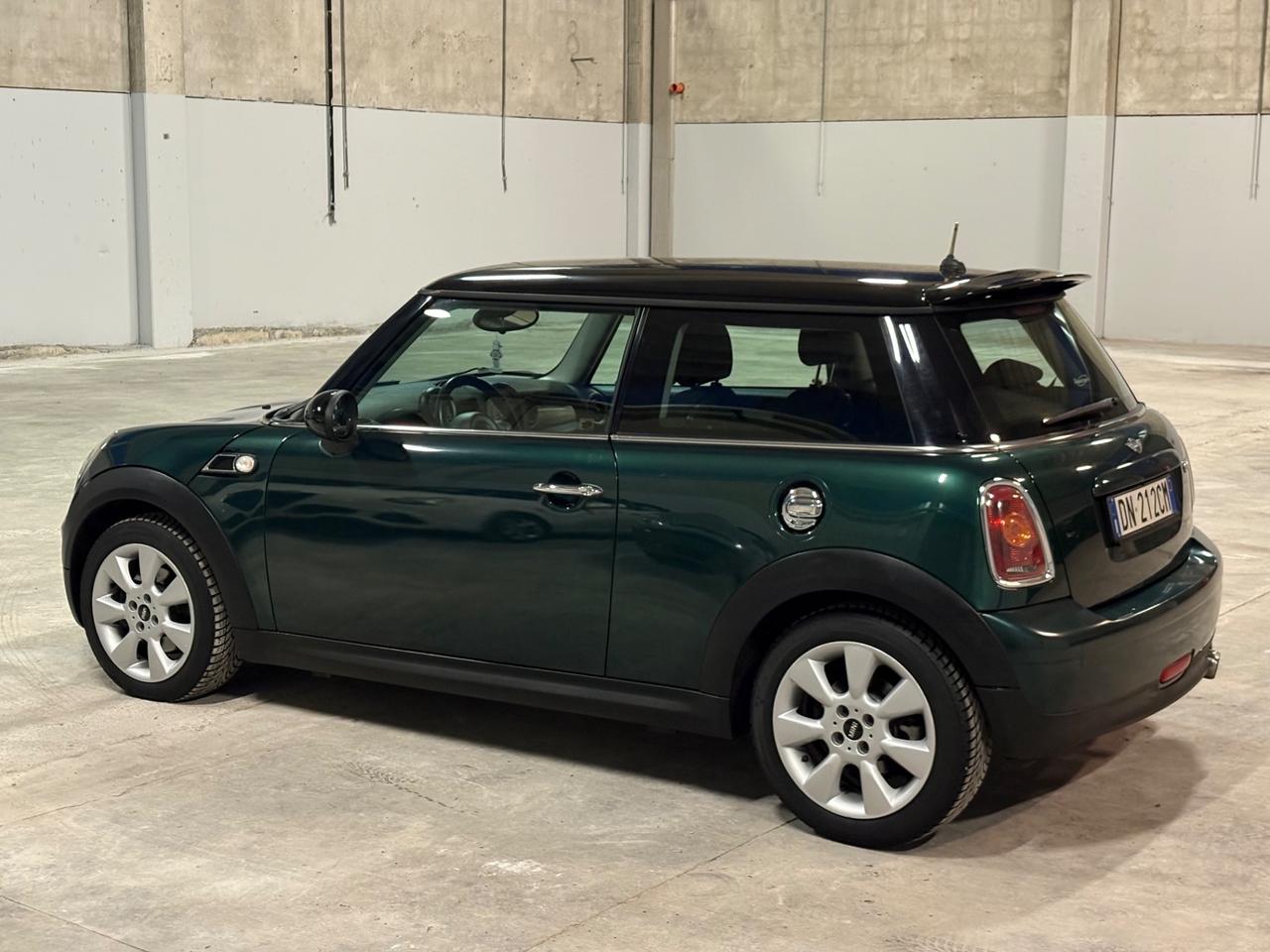 Mini 1.4 16V One Chili