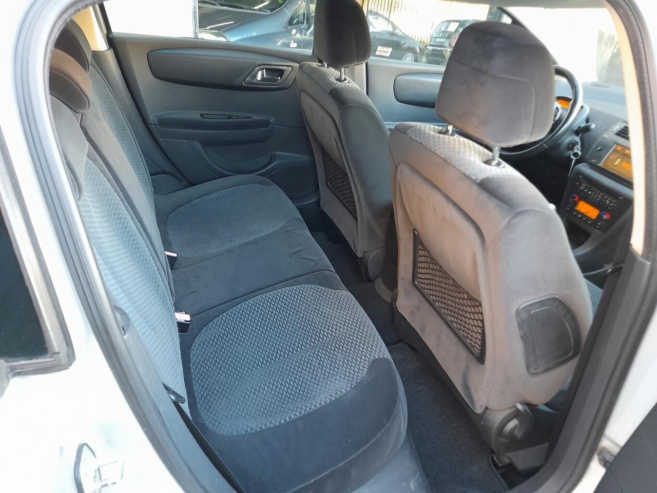 Citroen C4 1.6 HDi 90CV Elegance
