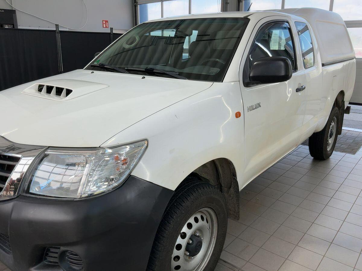 Toyota Hilux 2.5 D-4D 4WD 2p. EXTRA CAB 4X4