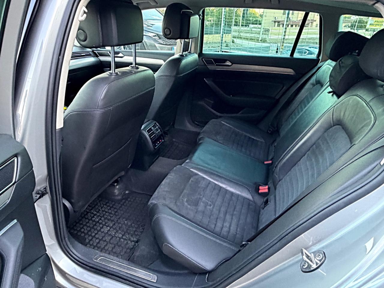 Volkswagen Passat Variant 2.0 TDI DSG Comfortline BlueMotion Technology