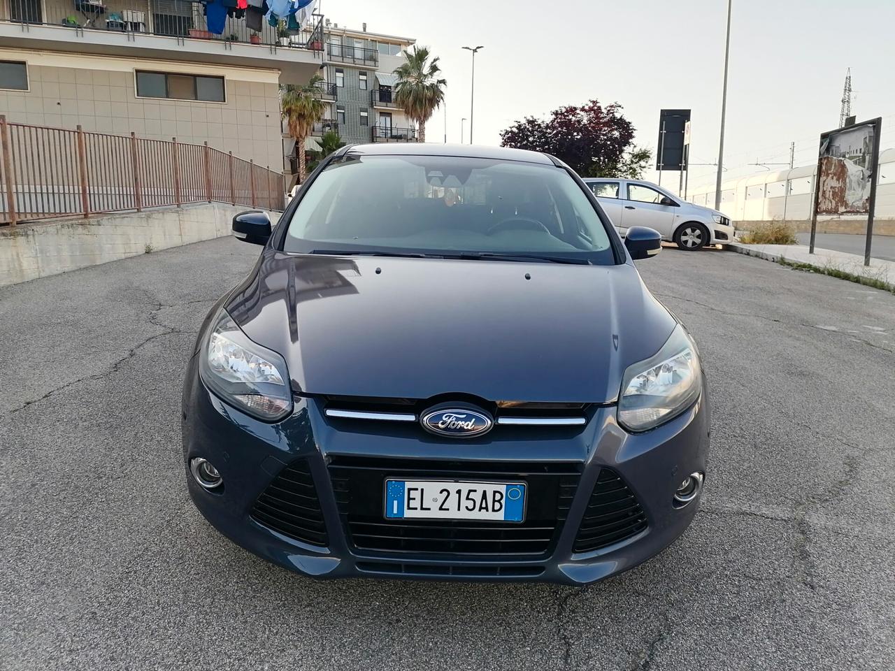 Ford Focus 1.6 TDCi 115 CV Titanium 2012 ful
