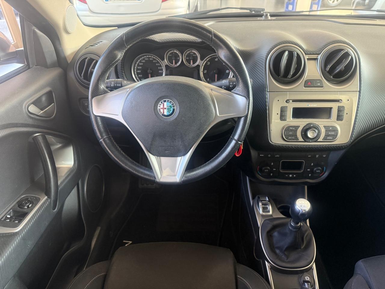 Alfa Romeo MiTo 1.6 JTDm 16V Distinctive Sport Pack ok neopatentati