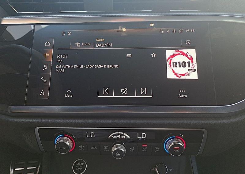 Audi Q3 Q3 40 2.0 tdi Identity Black quattro 193cv s-tronic