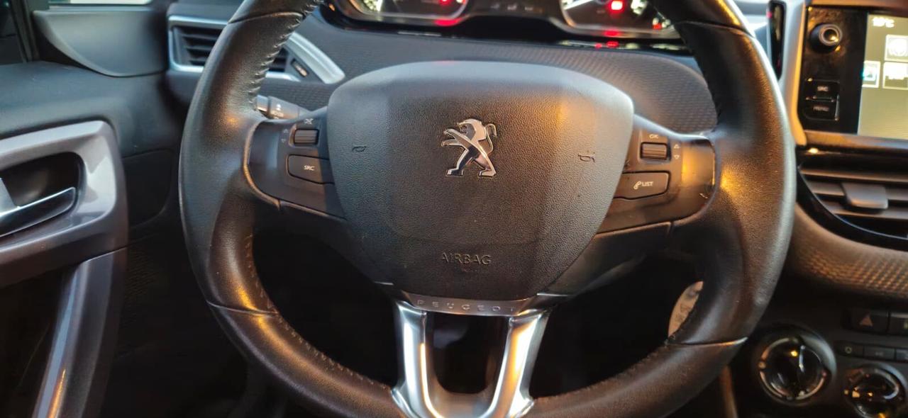 Peugeot 2008 BlueHDi 100cv Allure