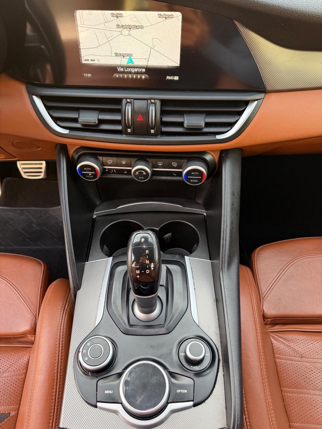 Alfa Romeo Giulia 2.2 Turbodiesel 210 CV AT8 AWD Q4 Veloce Ti