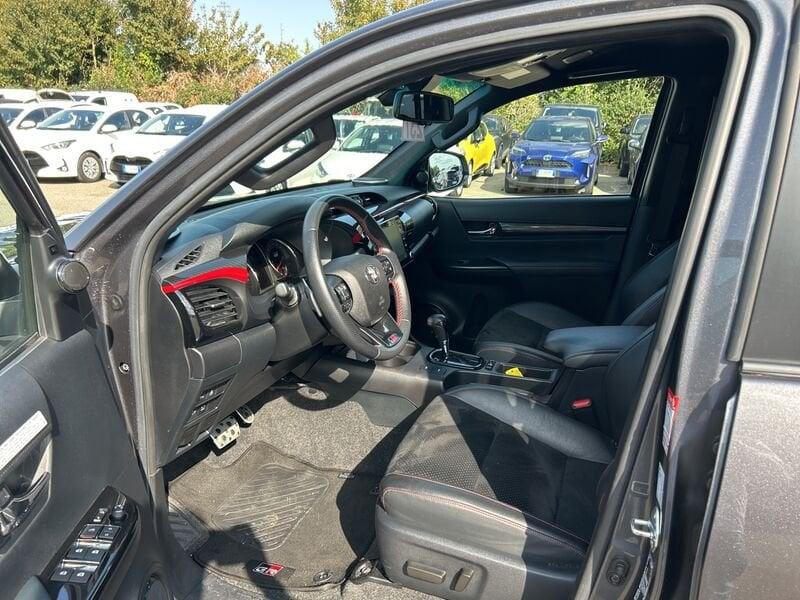 Toyota Hilux Hilux 2.8 D-4D A/T 4WD 4 porte Double Cab GR SPORT IVA COMPRESA
