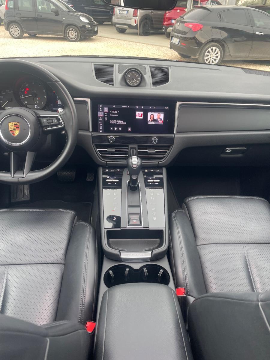 PORSCHE - Macan - 2.0 T