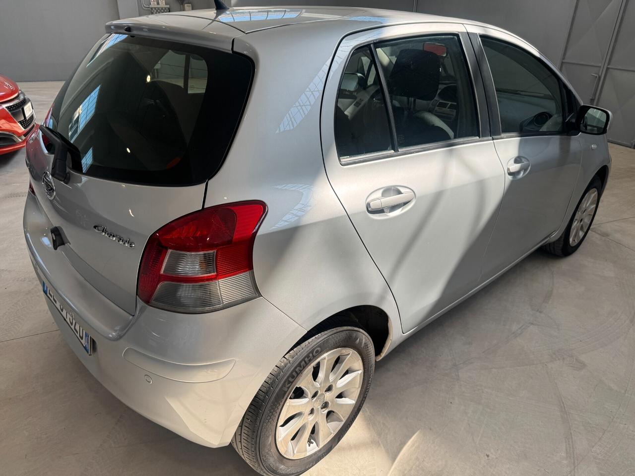 Daihatsu Charade 1.3 B You Five TOYOTA YARIS