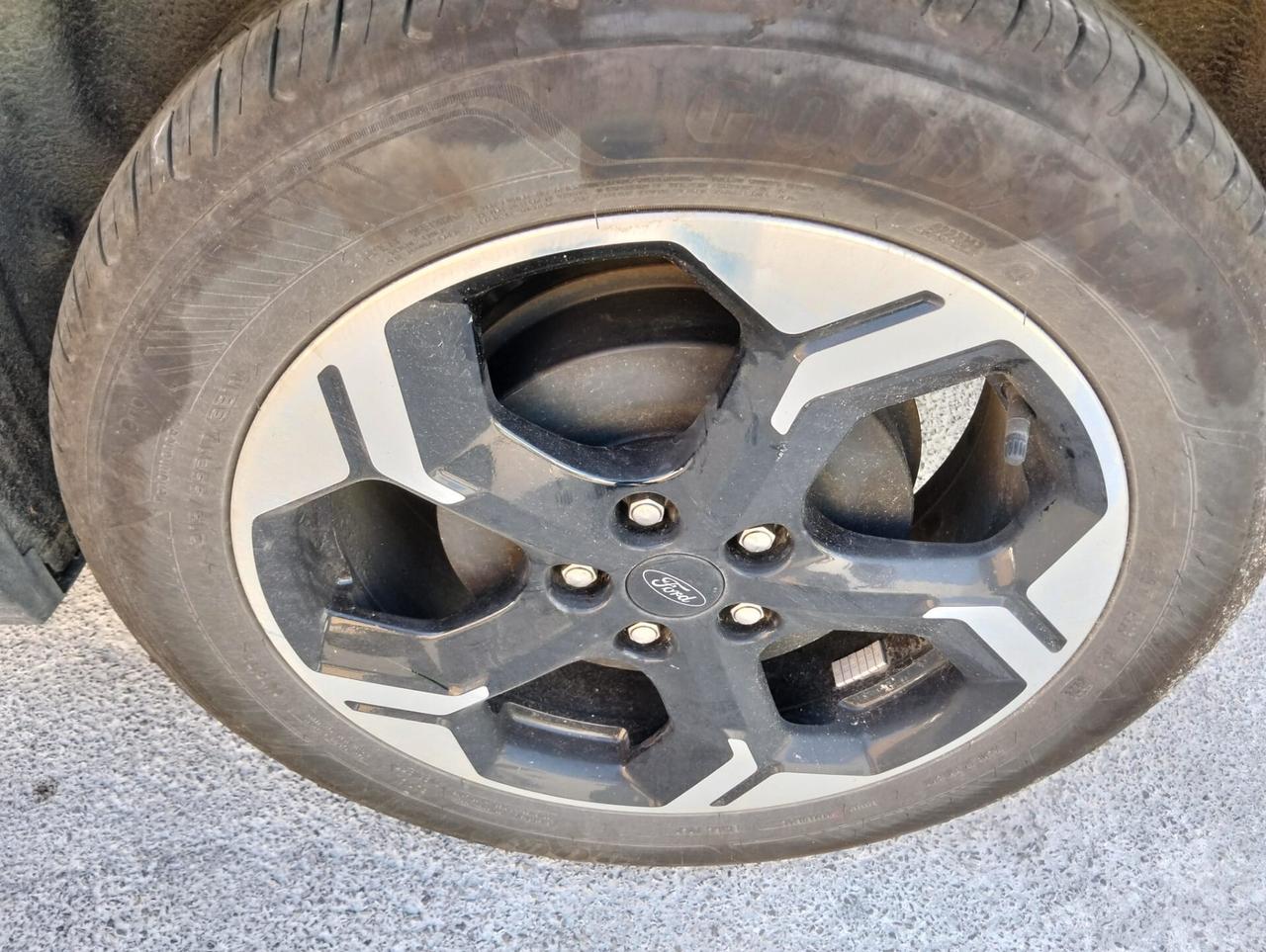 Ford Tourneo Courier 1.0 EcoBoost 2025 SINISTRATO