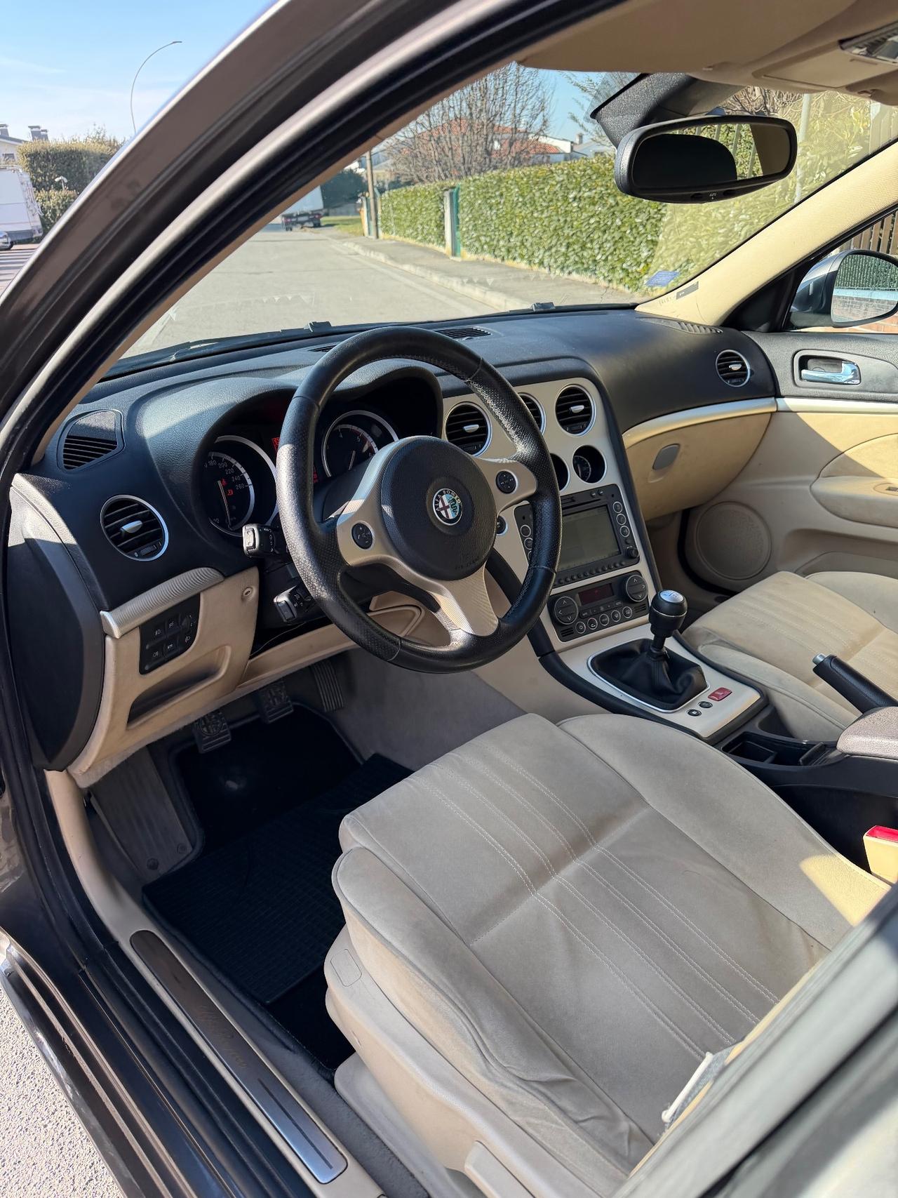 Alfa Romeo 159 1.9 JTDm Sportwagon