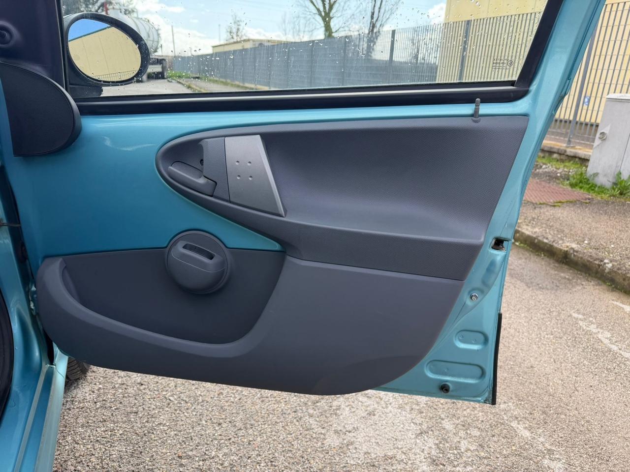 Peugeot 107 1.0 68CV 5p. Km 17.000