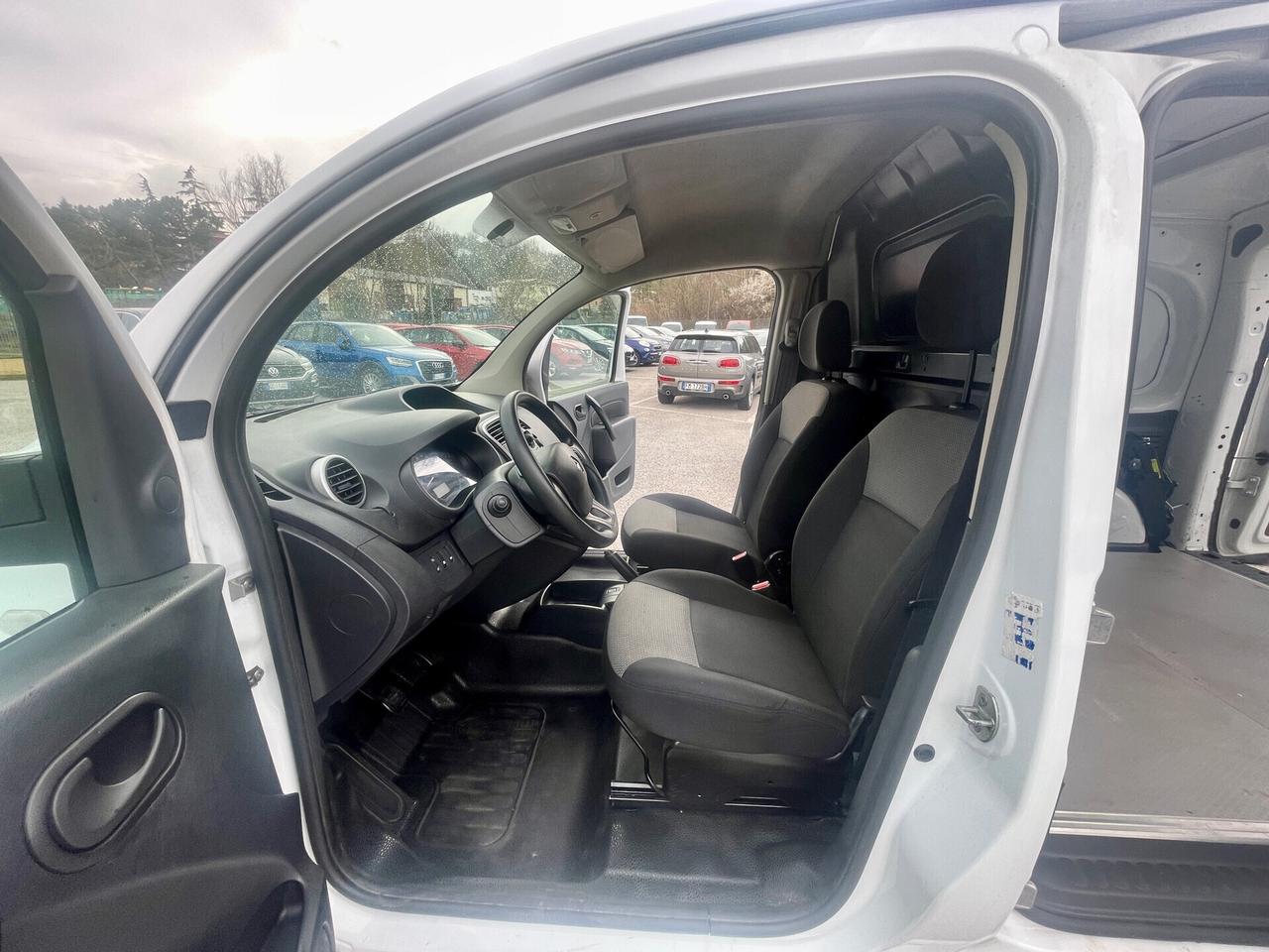 Renault Kangoo DCI DOPPIA PORTA LAT. 2 MODELLI